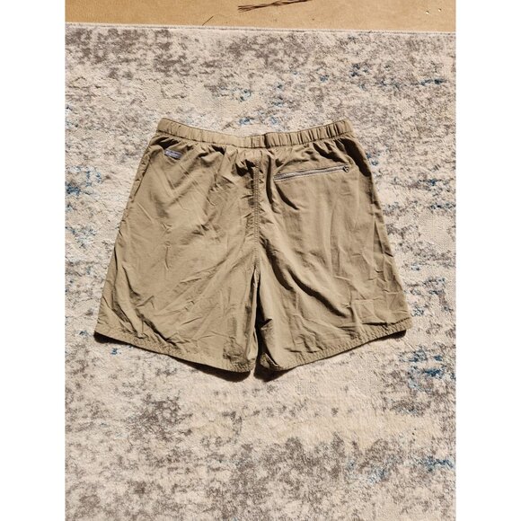 Columbia Men's Size Medium‎ Khaki Omni-Shade Performance Shorts - Picture 1 of 3